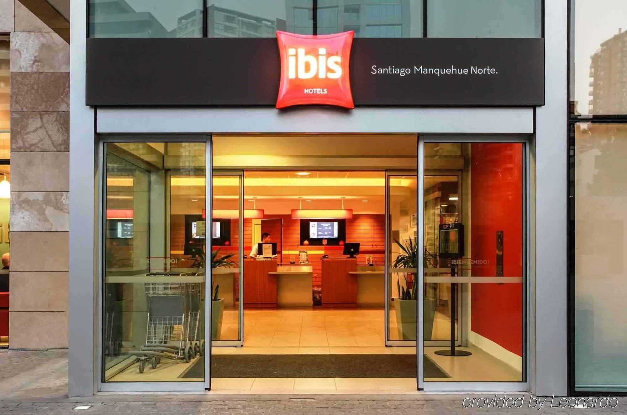 Ibis Santiago Las Condes Buitenkant foto